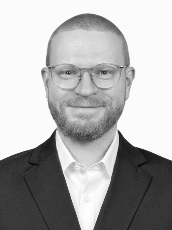 Portrait of Niklas Salmon